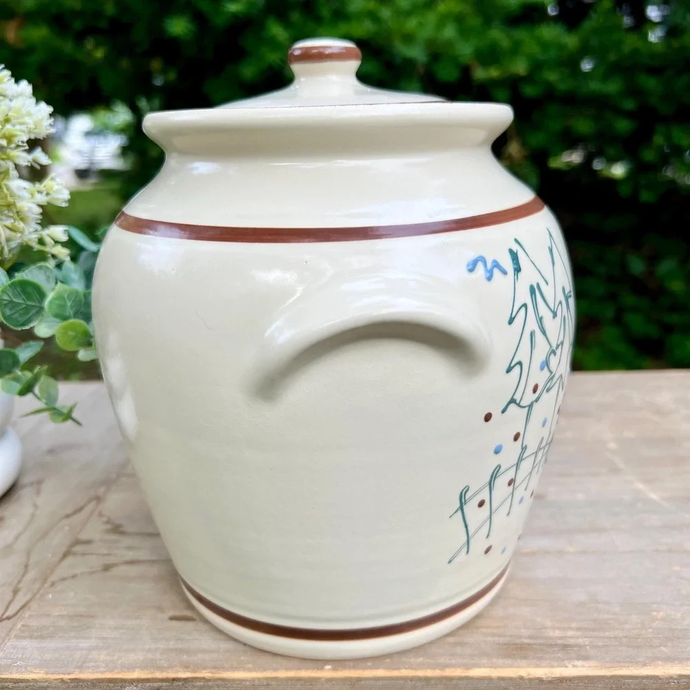 LL Bean Vintage Log Cabin Stoneware Cookie Jar